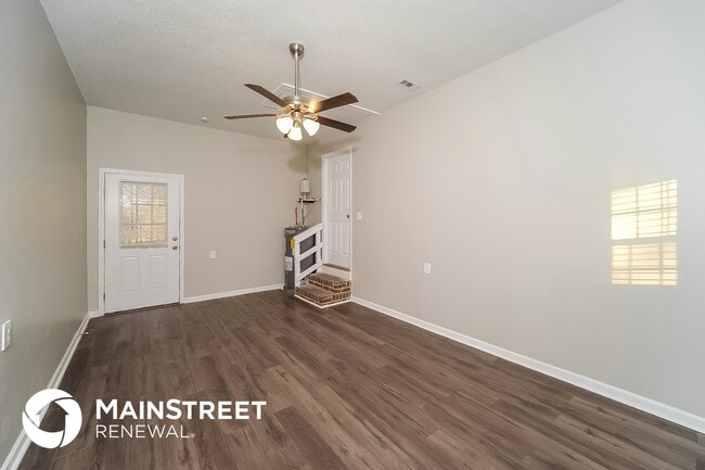 Photo - 107 Sioux Trce