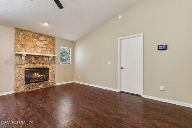 Photo - 1565 Shearwater Dr
