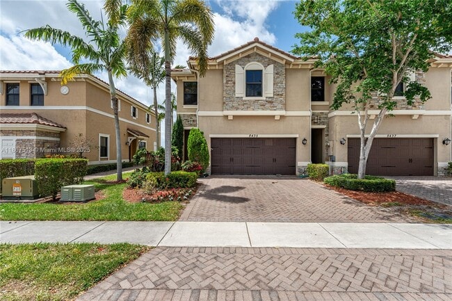 Photo - 8435 Lakeview Trail Townhome