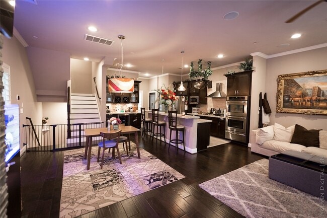 Photo - 1204 Cushing St