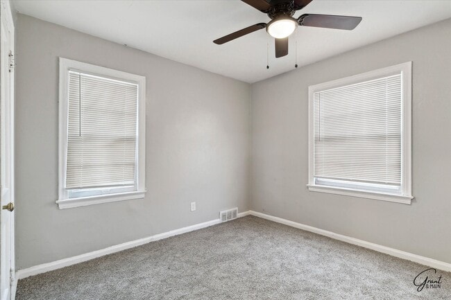 Photo - Puritan Apartments