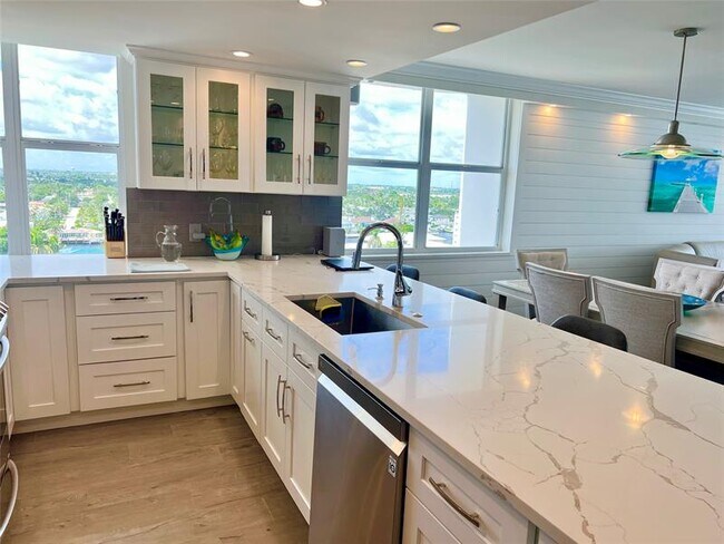 Photo - 800 SE 20th Ave Unit 1115