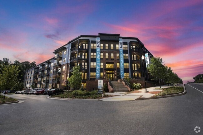 Building Photo - Skye Suwanee Town Center Rental