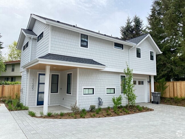 Building Photo - Great Home for rent