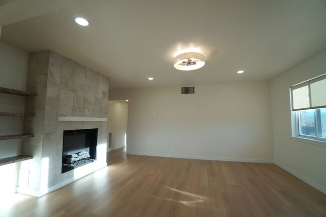 Photo - 2905 Mesa Rd