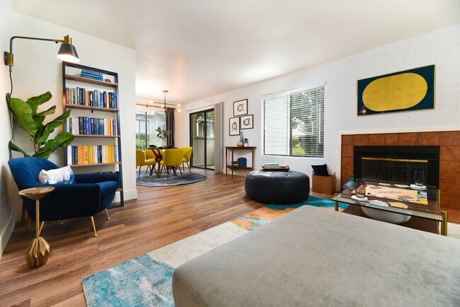 Photo - Diamond Hillside