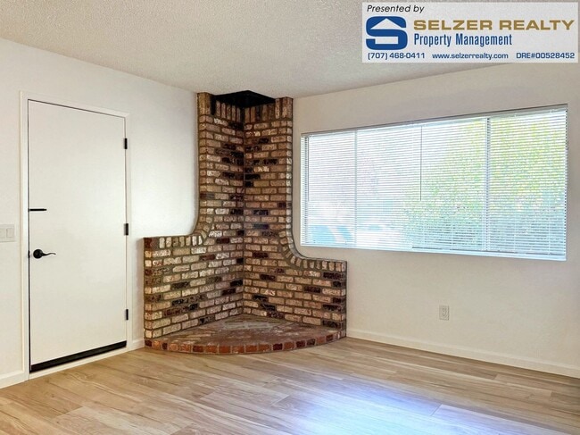 Photo - Newly updated & well-equipped 2 bd. duplex! House