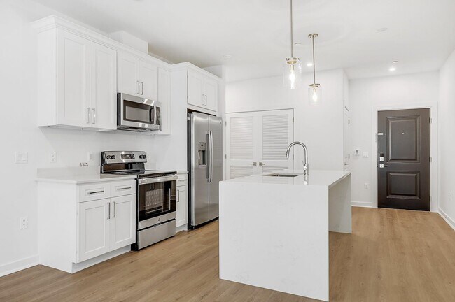 Photo - 74 Clarendon Pl