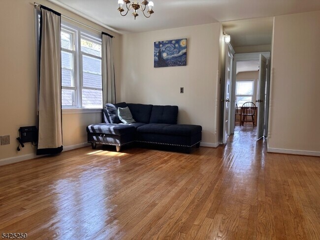 Photo - 75 Elm St Unit 3