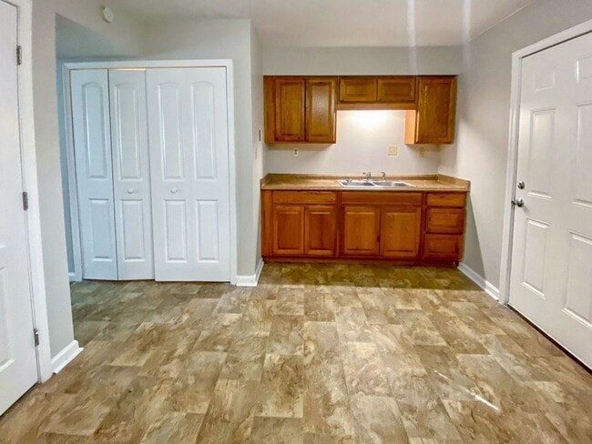 Photo - Rush - Silver Unit 2306 Rush St - Silver