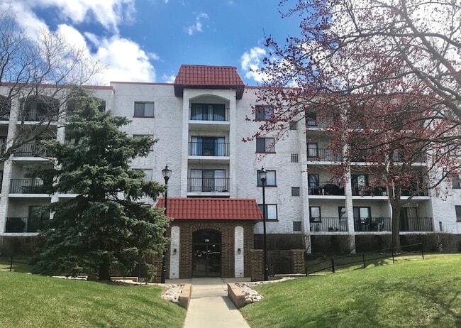 Building Photo - 375 Plum Creek Dr Unit 503