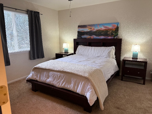 Photo - 721 Waterglen Dr