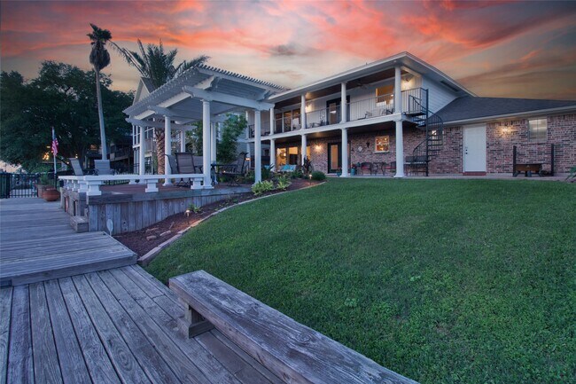 Photo - 75 Harbor Ln