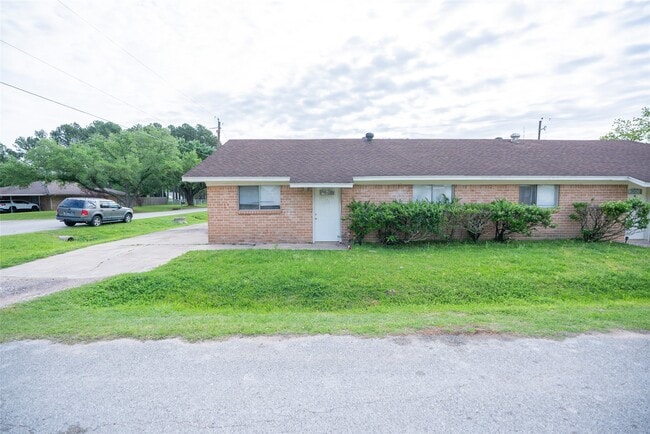 Photo - 3011 Orange St