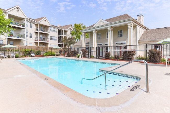 Building Photo - Waterbrook
