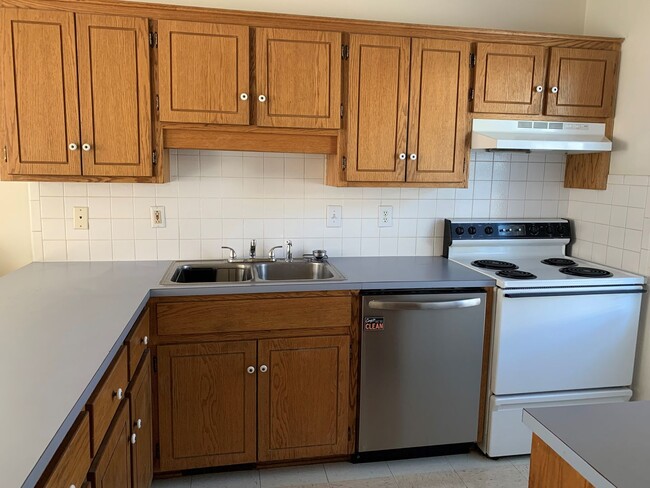 Photo - 277 Lakeview Dr Unit Apt #104