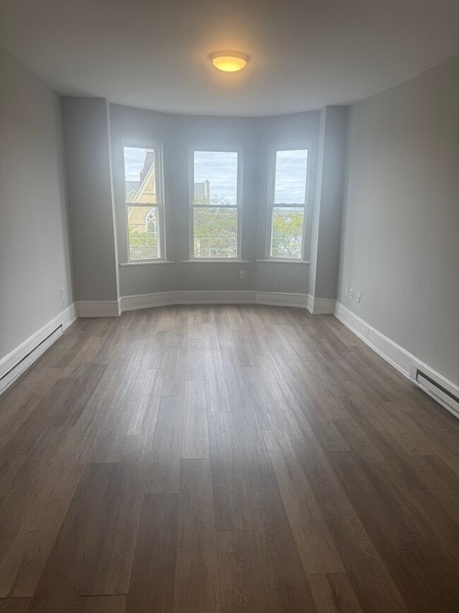 Photo - Recently Renovated 1 Bedroom Apartment -- ... Unidad 406
