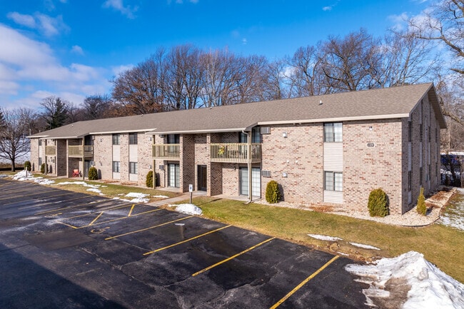 Primary Photo - Mission Hill Limited Partnership