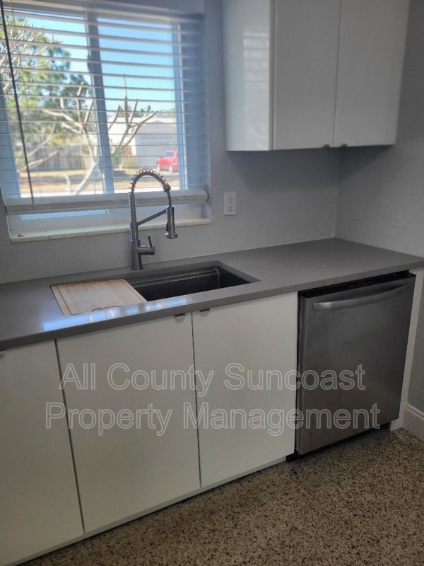 Photo - 2008 59th St S