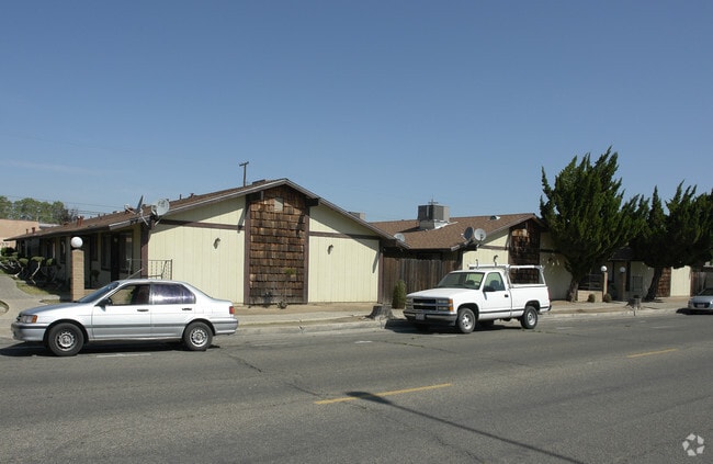 408 Trinity Ave  