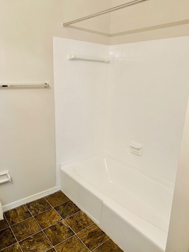 Photo - Westgate At Laurel Apartments