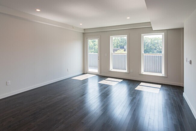 Photo - 3389 Washington St Unit 401