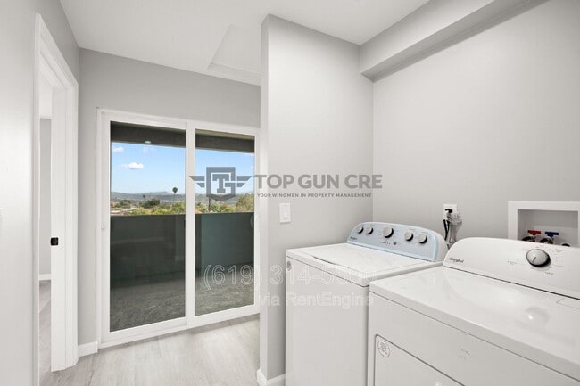 Photo - 1889 Coolidge St