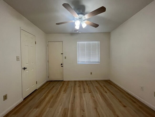 Photo - 1125 Cherry Ln