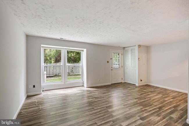 Photo - 2504 Greenwood Dr