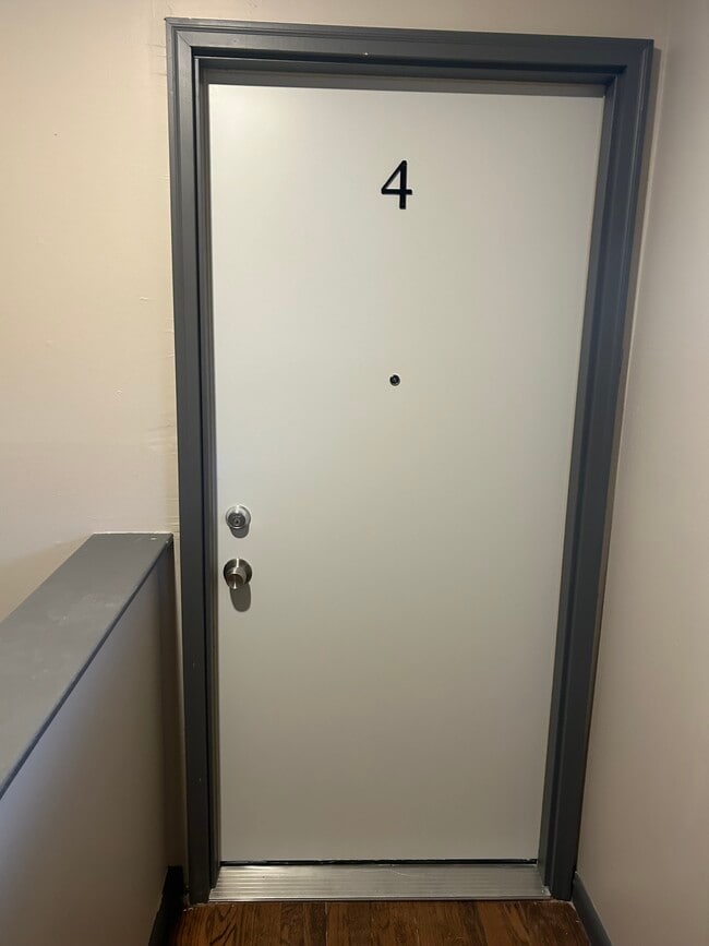 Photo - 4402 N 52nd St Unit Apt 4