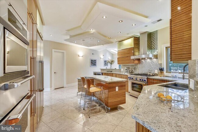 Photo - 6600 80th Pl