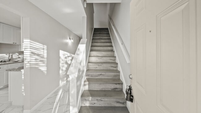 Photo - 1914 Lakeside Dr