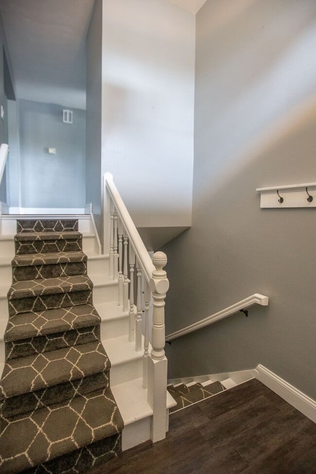 Photo - South Salem 4 Bedroom 2 Bath Home Available Mid June !!!