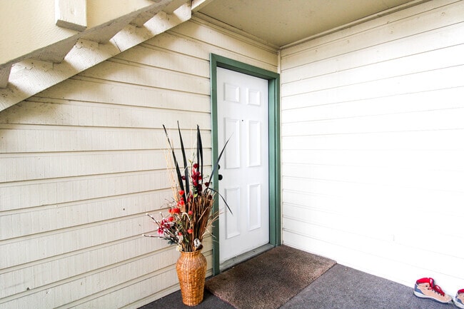 Building Photo - 23629 112th Ave SE Unit #e103 Rental