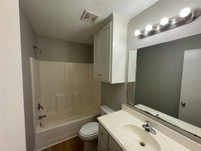 Photo - 16324 Sun View Ln