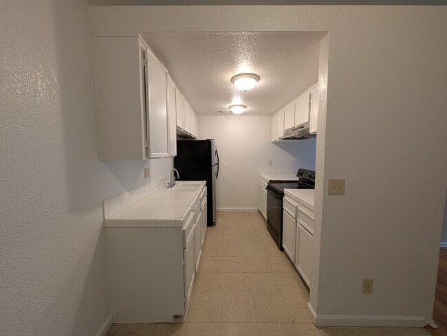 Photo - 9227 Kelley Dr Unit 9227 Kelley Dr