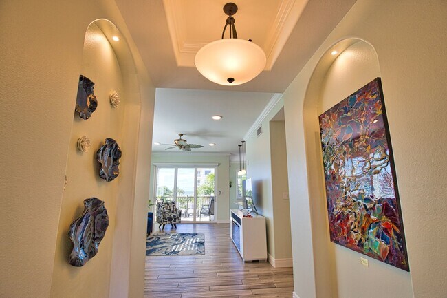 Photo - BEACH FRONT! Seasonal/Annual Rental – Turnkey Stunning Condo on Venice Island, 1,700+ sq ft, 2 Be... Unidad 201 - Seasonal Short-Term