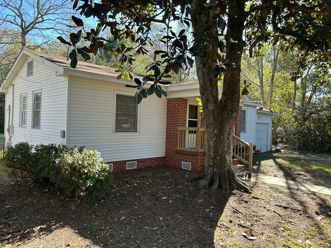 Photo - 2501 Robin Hood Dr