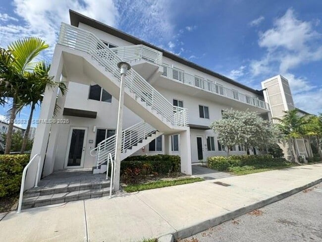 Photo - 10270 NW 66th St