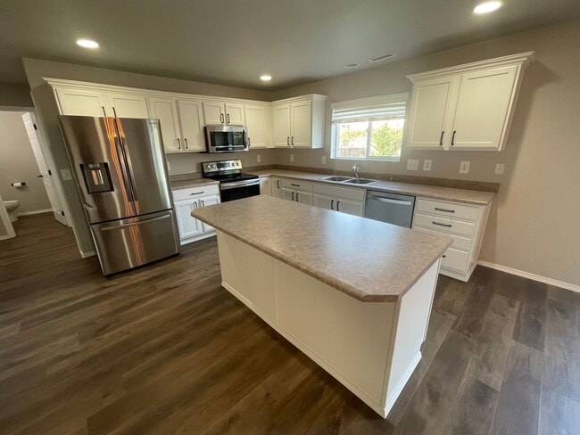 Photo - Beautiful Open Concept 4 Bedroom 2.5 Bath Home with Fenced Yard  in Gated Community