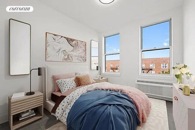 Photo - 2010 Ocean Ave