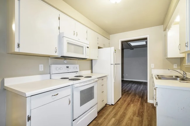 Photo - 14718 104th Ave E