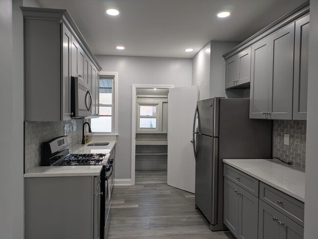 Photo - 9502 Avenue N Unidad Downstairs Apartment