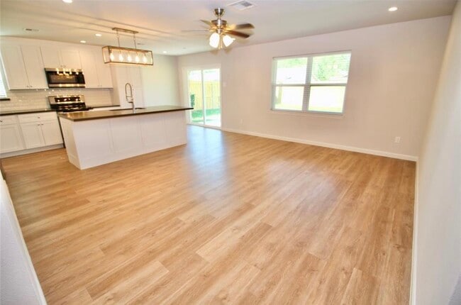 Photo - 407 Morningside Dr