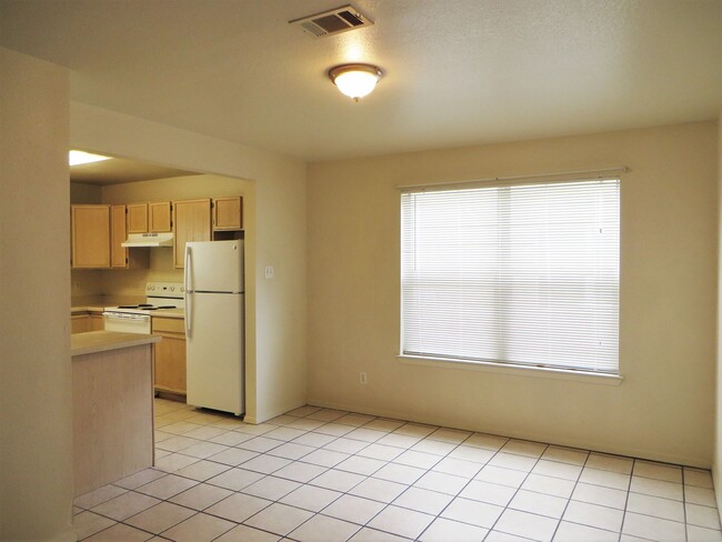 Photo - 2216 Katy Ln