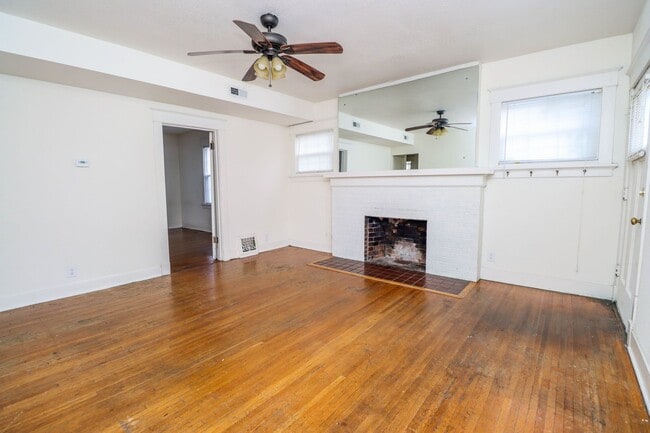 Photo - 1106 Hamilton Way Unit 100