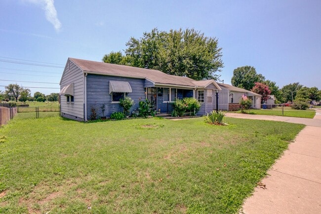 Photo - Beautiful 3 Bedroom Home