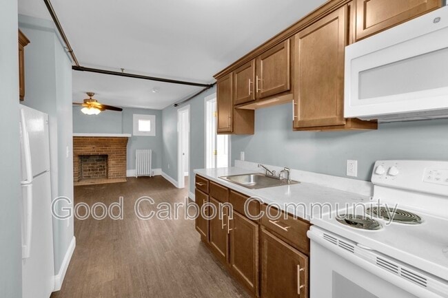 Photo - 618 Elmwood Ave Unit 9