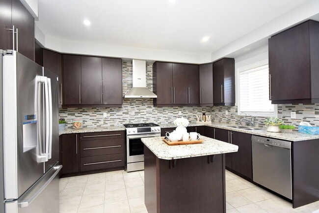 Photo - 21 Magical Rd