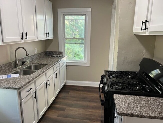 Photo - 883 Palmetto Ave